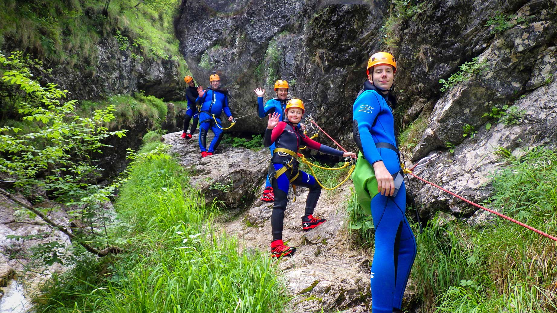 Family canyoning in Susec